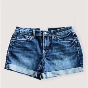 Earl Jean Blue women’s short Sz 4